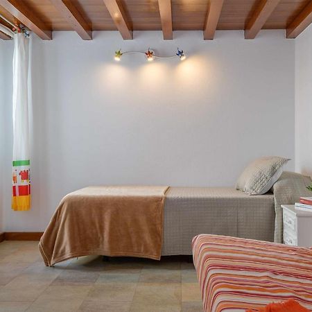 ラ・サンタ Casa Mariliaヴィラ エクステリア 写真