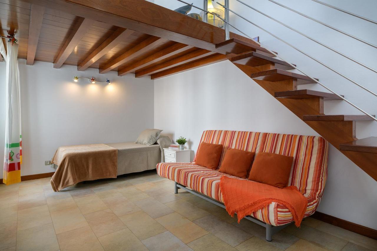 ラ・サンタ Casa Mariliaヴィラ エクステリア 写真